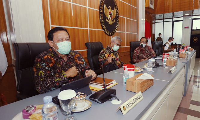 Jelaskan Sembilan Isu Krusial Jelang Pemungutan Suara, Abhan Harap Pembahasan dengan Penyelenggara Lainnya