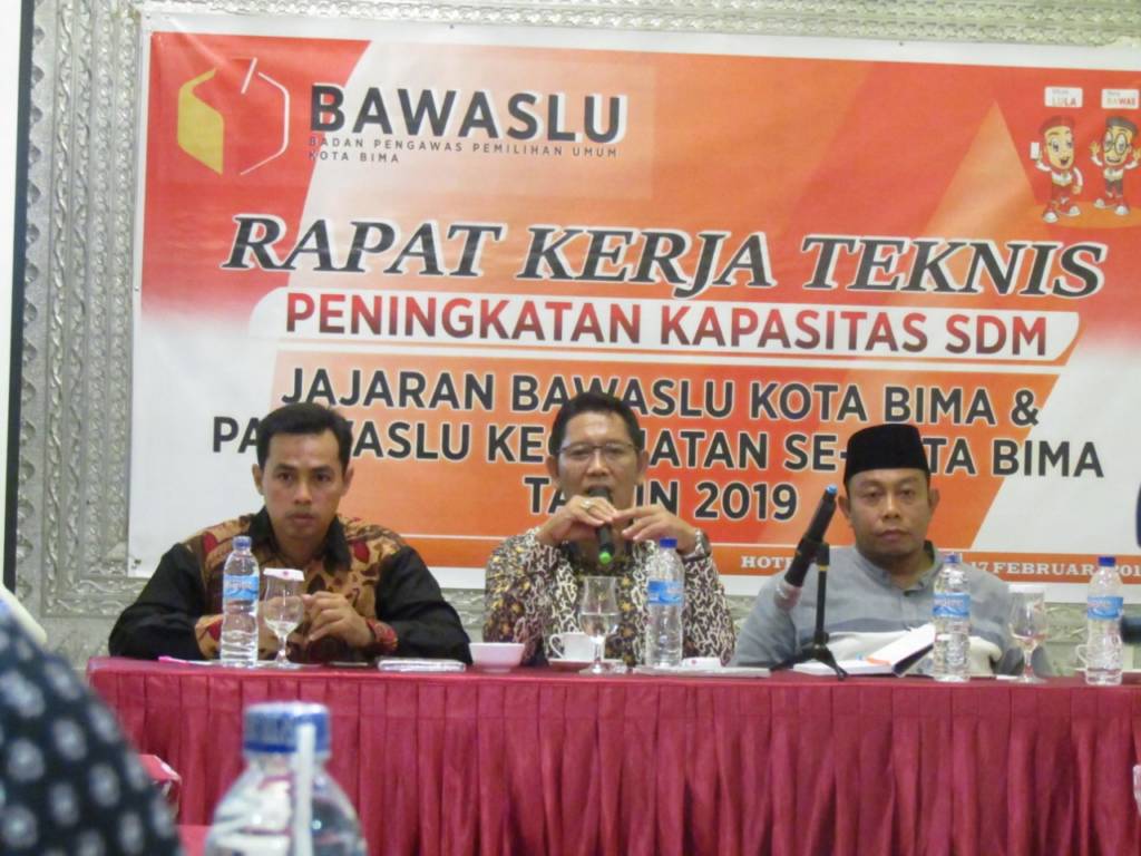 Bawaslu Kota Bima Tingkatkan Kapasitas SDM Jajarannya