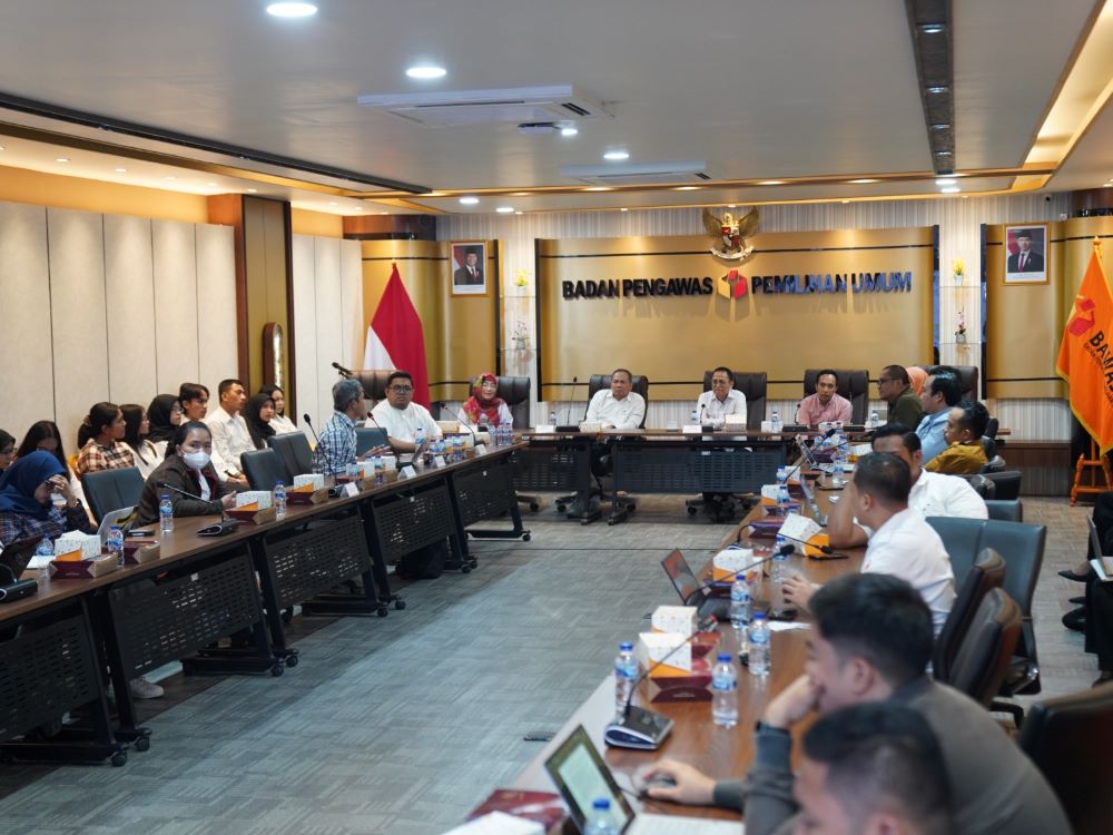 nggota Bawaslu Puadi sampaikan pandangannya pada Rapat Urgensi Harmonisasi Pengaturan Penegakan Hukum Pemilu Pasca Putusan MK Nomor 135/PUU-XXII/2024, Jakarta, Rabu (23/7/2025). 