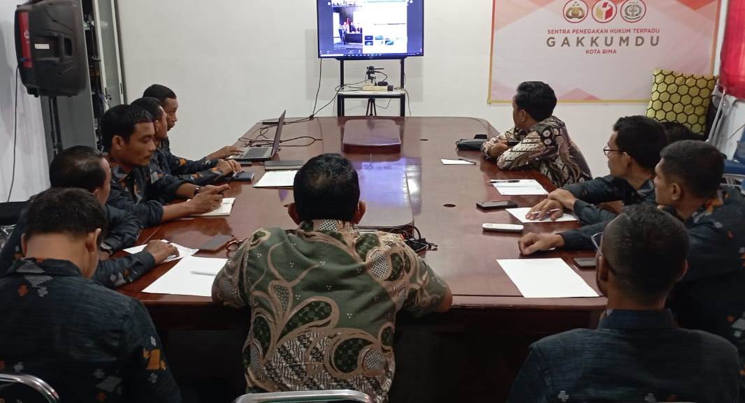 PPPK Bawaslu Kota Bima saat mengikuti Kick Off Orientasi PPPK Bawaslu Tahun 2025 secara daring pada Kamis (21/8/2025).