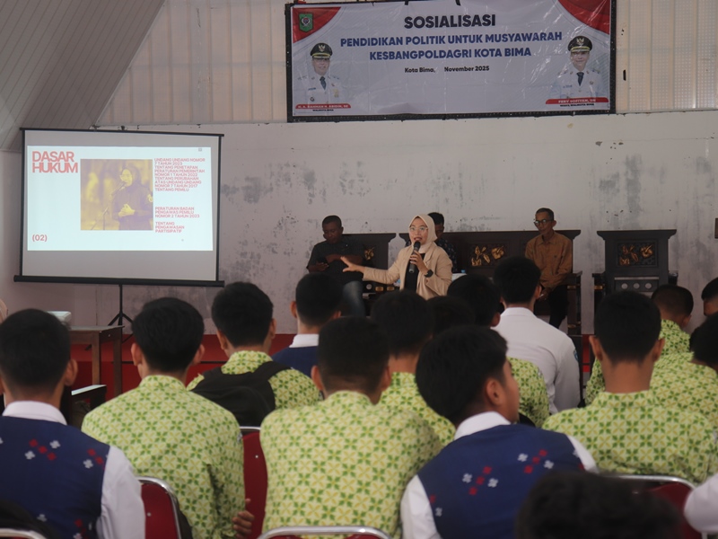 Ketua Bawaslu Kota Bima, Atina, S.H. 