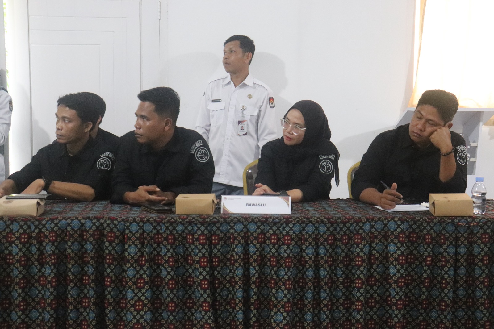 Ketua dan Anggota Bawaslu Kota Bima saat Hadiri Pleno PDPB Triwulan I