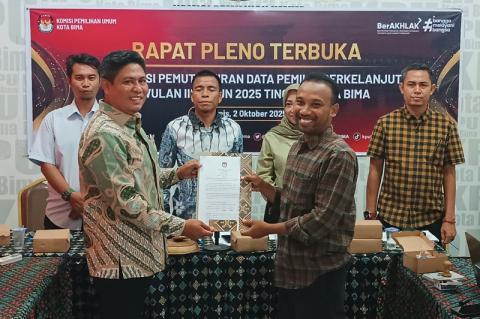 Serah Terima BA rekapitulasi PDPB Triwulan III Tahun 2025
