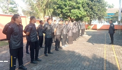 apel pagi