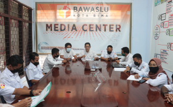 Bawaslu Kota Bima gelar Rapat Pengelolaan Kehumasan dan Informasi Publik