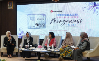 Diskusi Bedah Buku 'Srikandi Mengawasi': Kisah Perempuan Pengawas Pemilu dalam Mengawasi Pemilu 2024 di Batam, Kepulauan Riau, Selasa (12/8/2025)