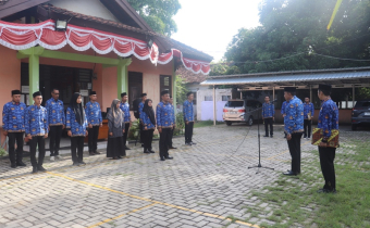 Upacara memperingati Hari Ibu